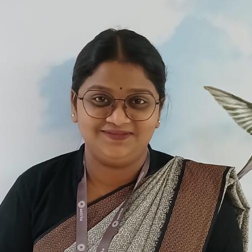 Yashaswini brings 3 years of experience in patient care, having worked at HCG Cancer Centre, Bangalore.